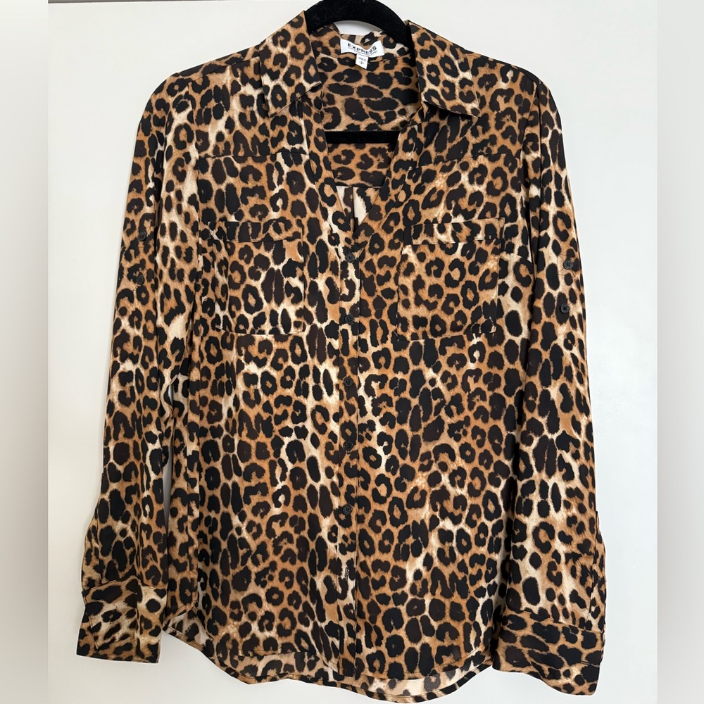 Express | Original Leopard Print Portofino Shirt sz S